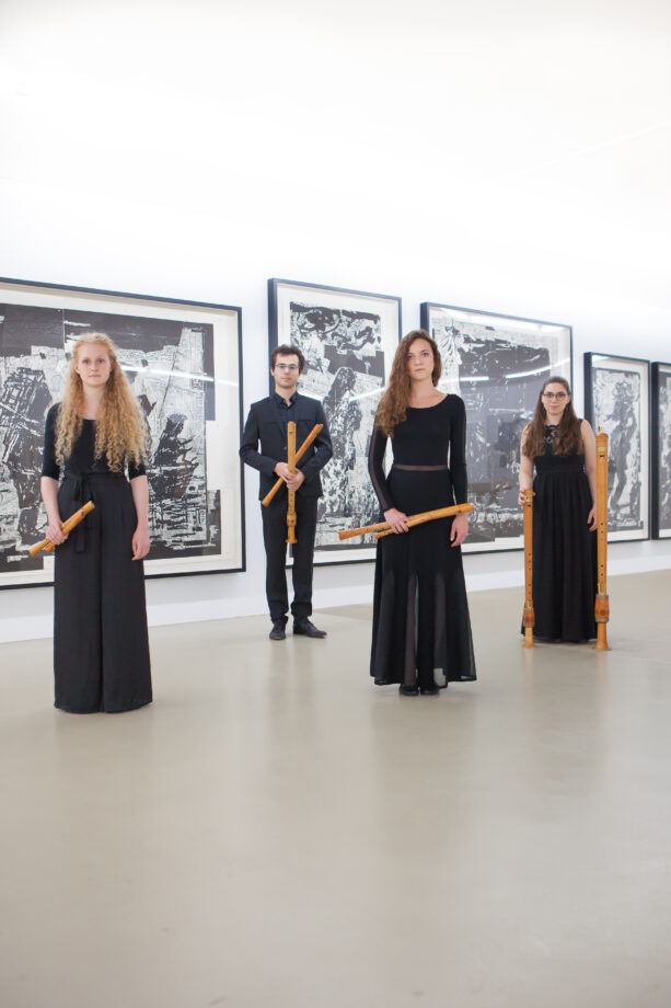 Echo Temporis Consort 25