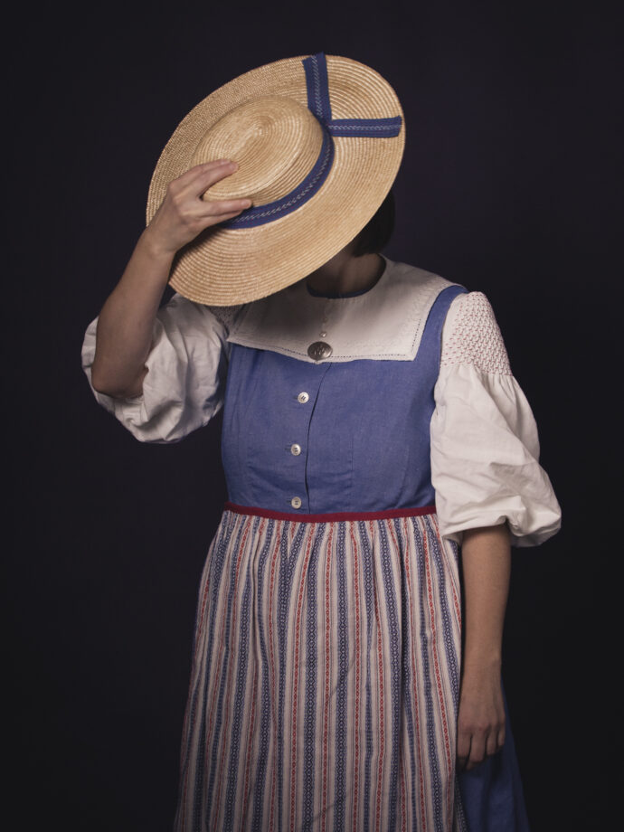 Frau in einer Tracht